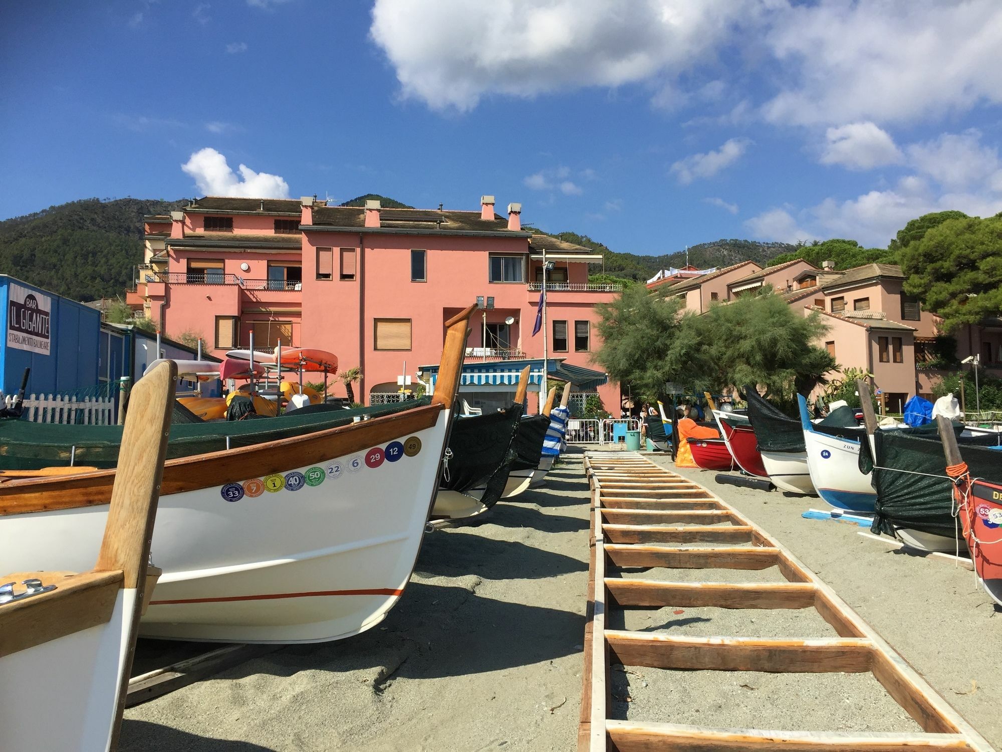 Affittacamere Lo Scoglio 蒙特罗索阿尔马雷 外观 照片